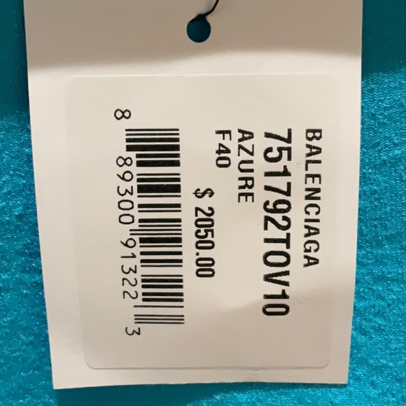 Balenciaga plush hoodie, rich turquoise color! - Picture 11 of 11